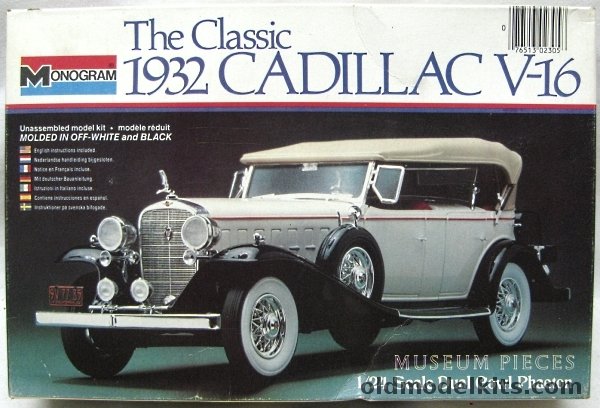 Monogram 1/24 1932 Cadillac V-16 Dual Cowl Phaeton Fleetwood Body, 2305 plastic model kit